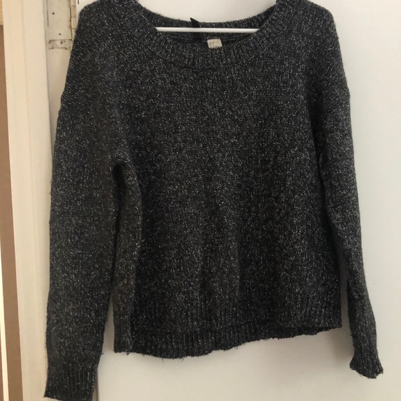 H&M black metallic sweater - Picture 3 of 4